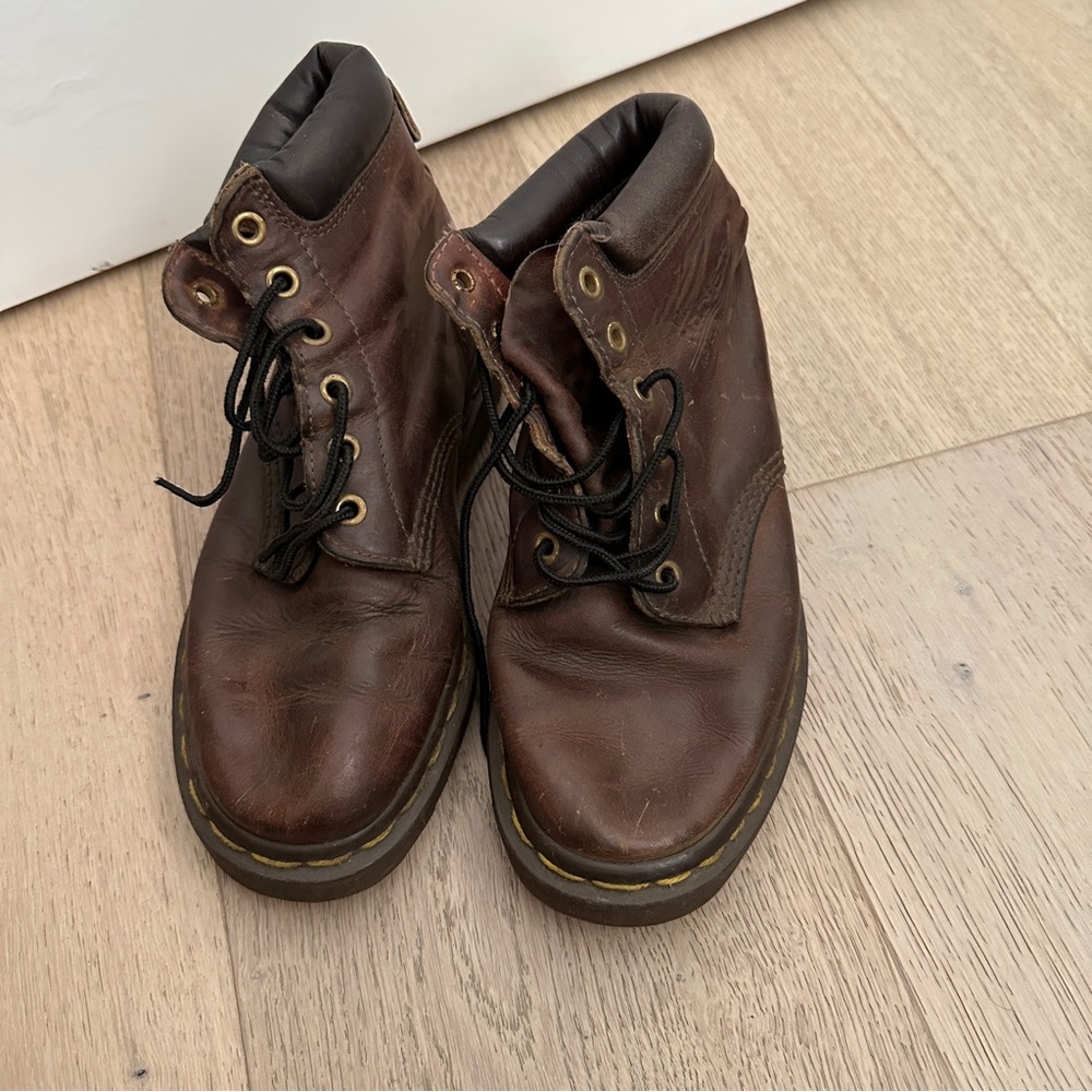 Vintage brown Dr. Martens